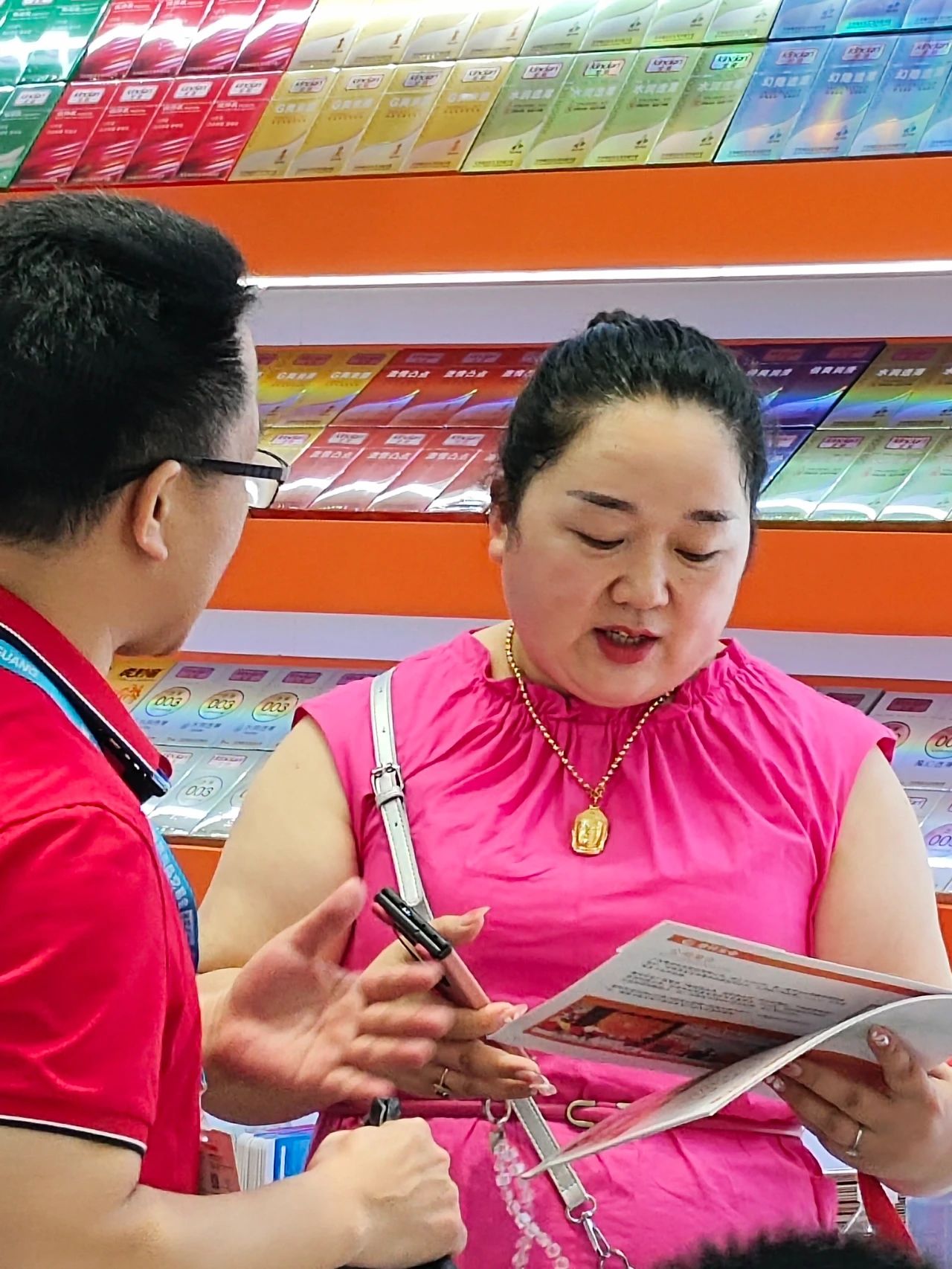 康祥計生用品亮相上海百貨會10.jpg