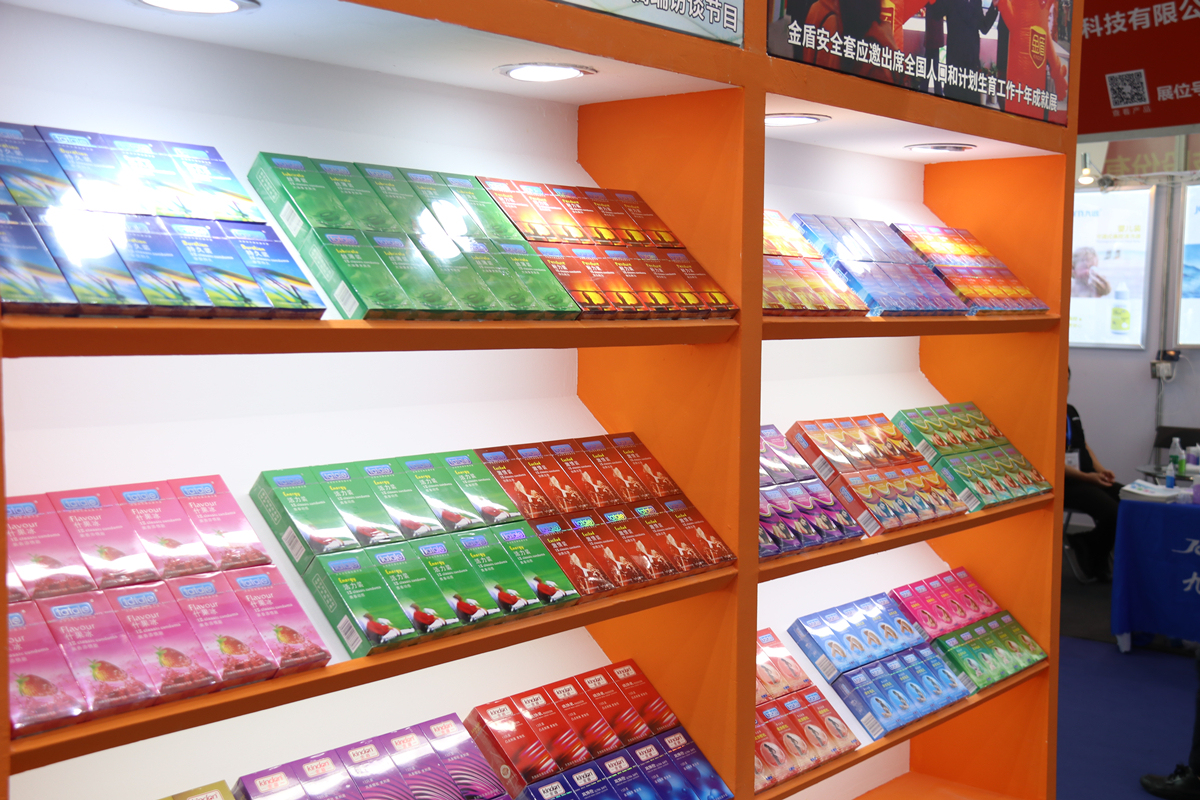 產品有特色、價格好操作，康祥避孕套閃亮國藥會！(圖3)